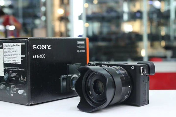 Camera Sony A6400 + Sony 35mm