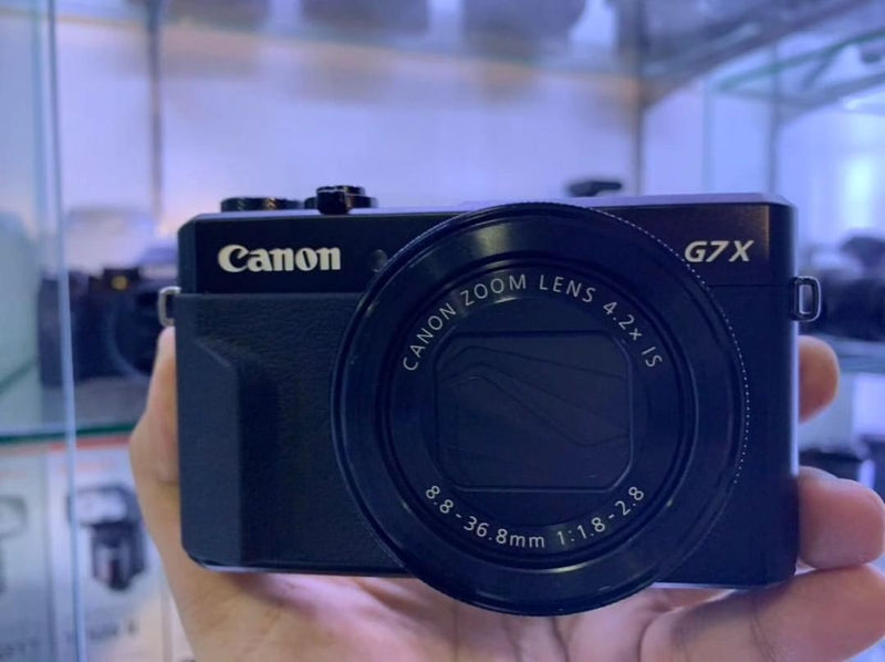 Camera Canon G7x Mark III